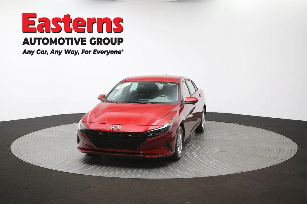 Used 2023 Red Hyundai SE image 53