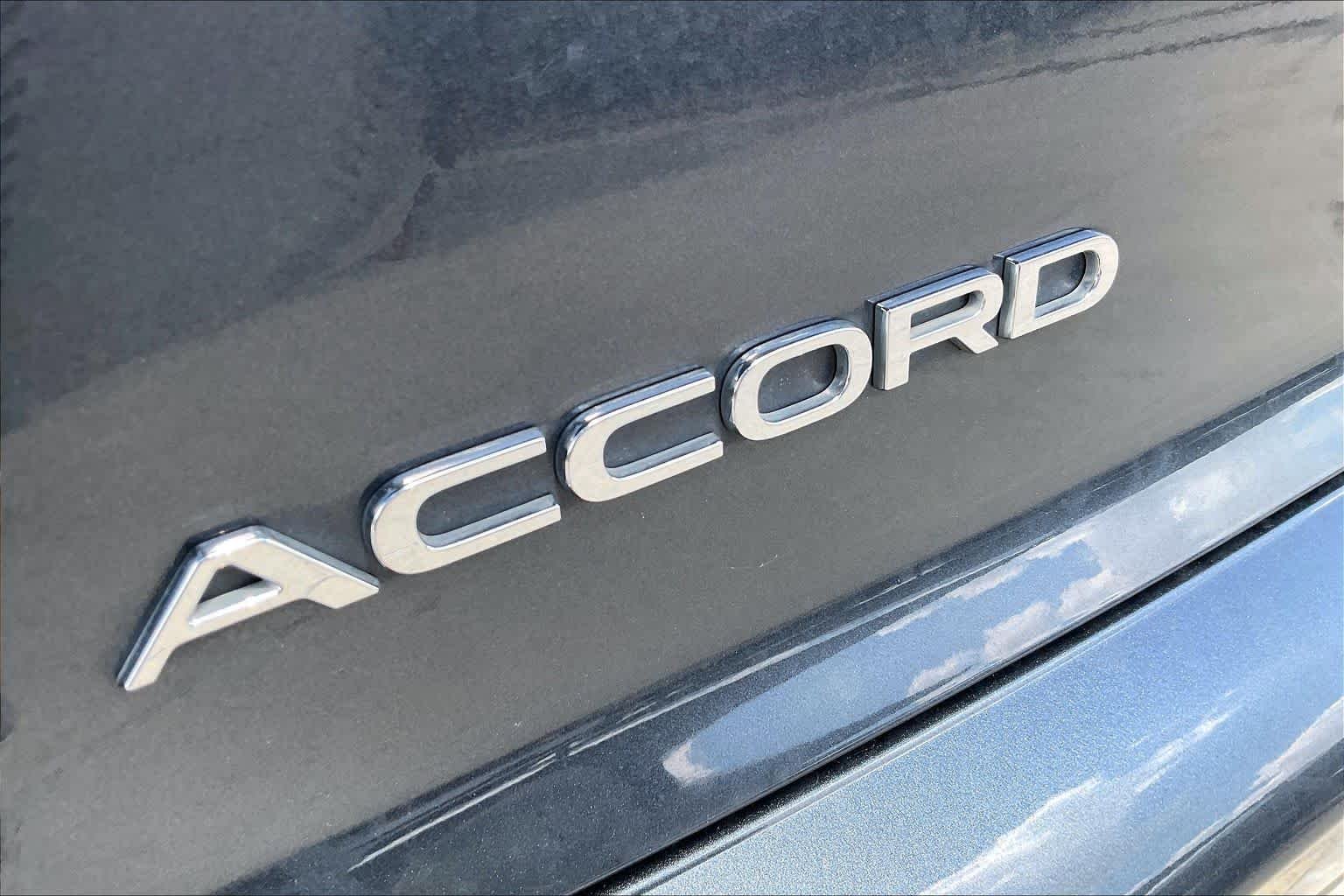Used 2023 Meteorite Gray Metallic Honda EX image 29