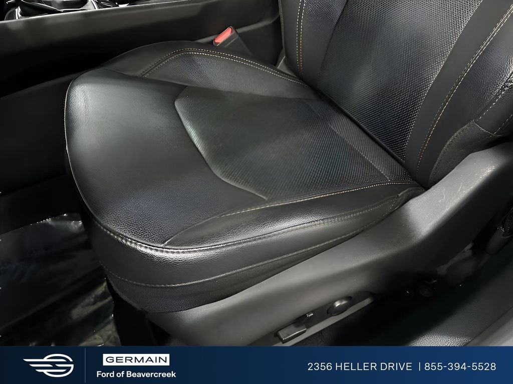 Used 2023 Billet Silver Metallic Jeep Limited image 10