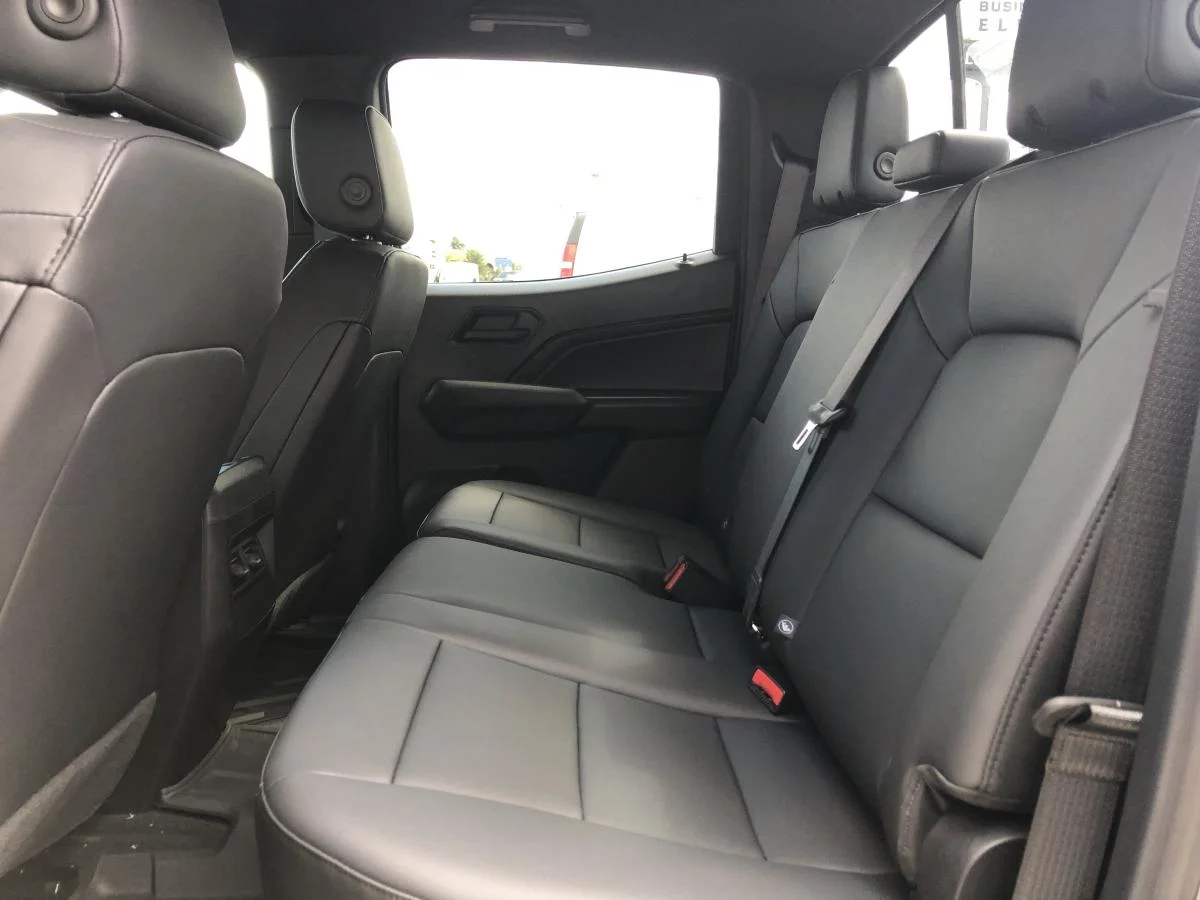 New 2026 Grey Chevrolet 4wd Crew Cab Trail image 11