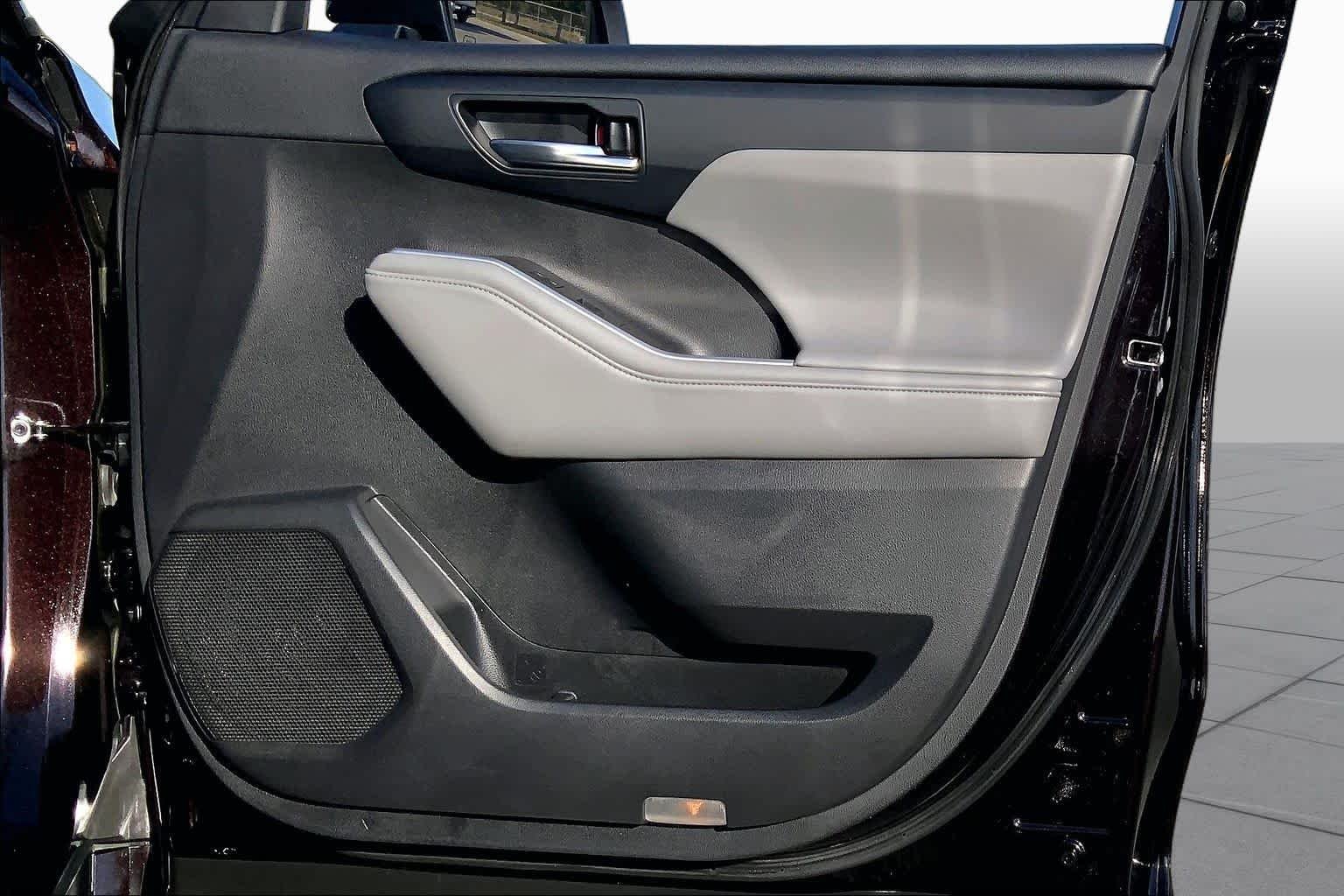 Used 2022 Opulent Amber Toyota XLE image 42