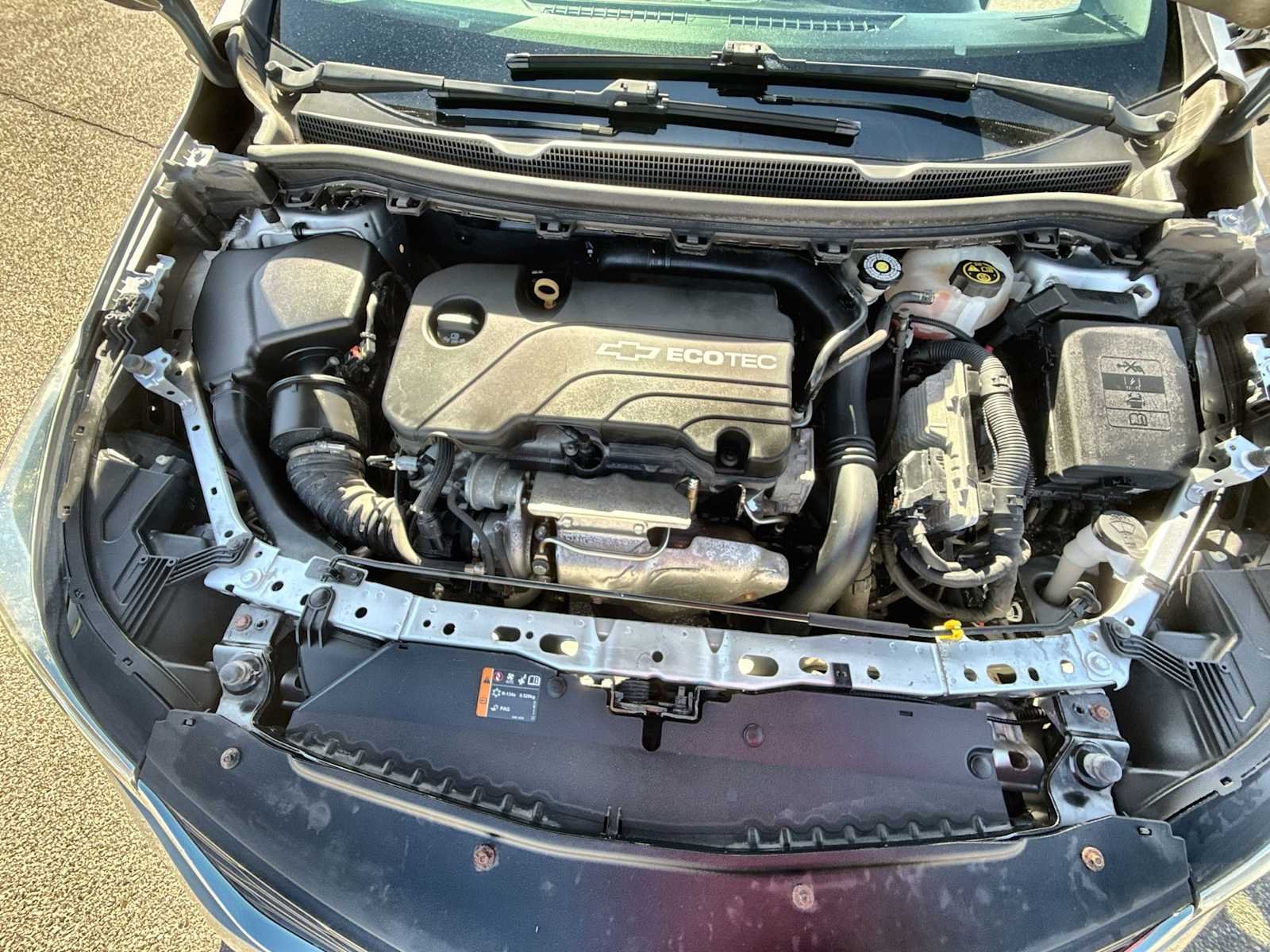 2017 Chevrolet Cruze LS - Photo 26