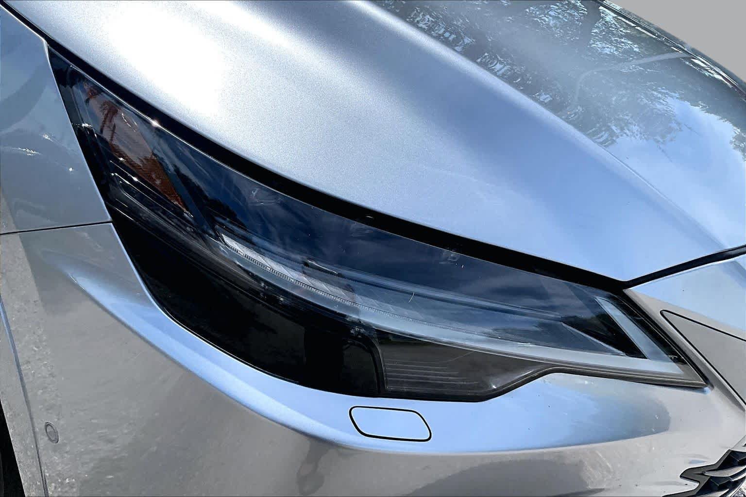 Used 2023 Iridium Lexus Luxury image 28