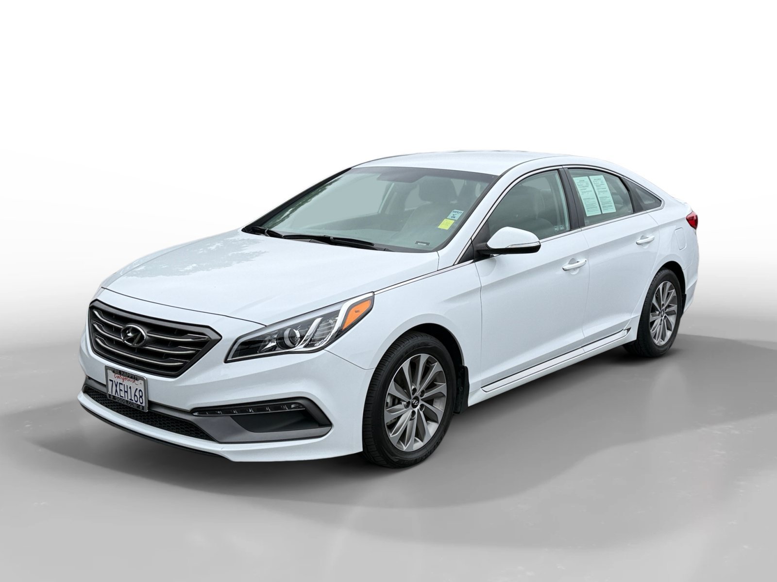 Used 2017 Quartz White Pearl Hyundai Sport image 1