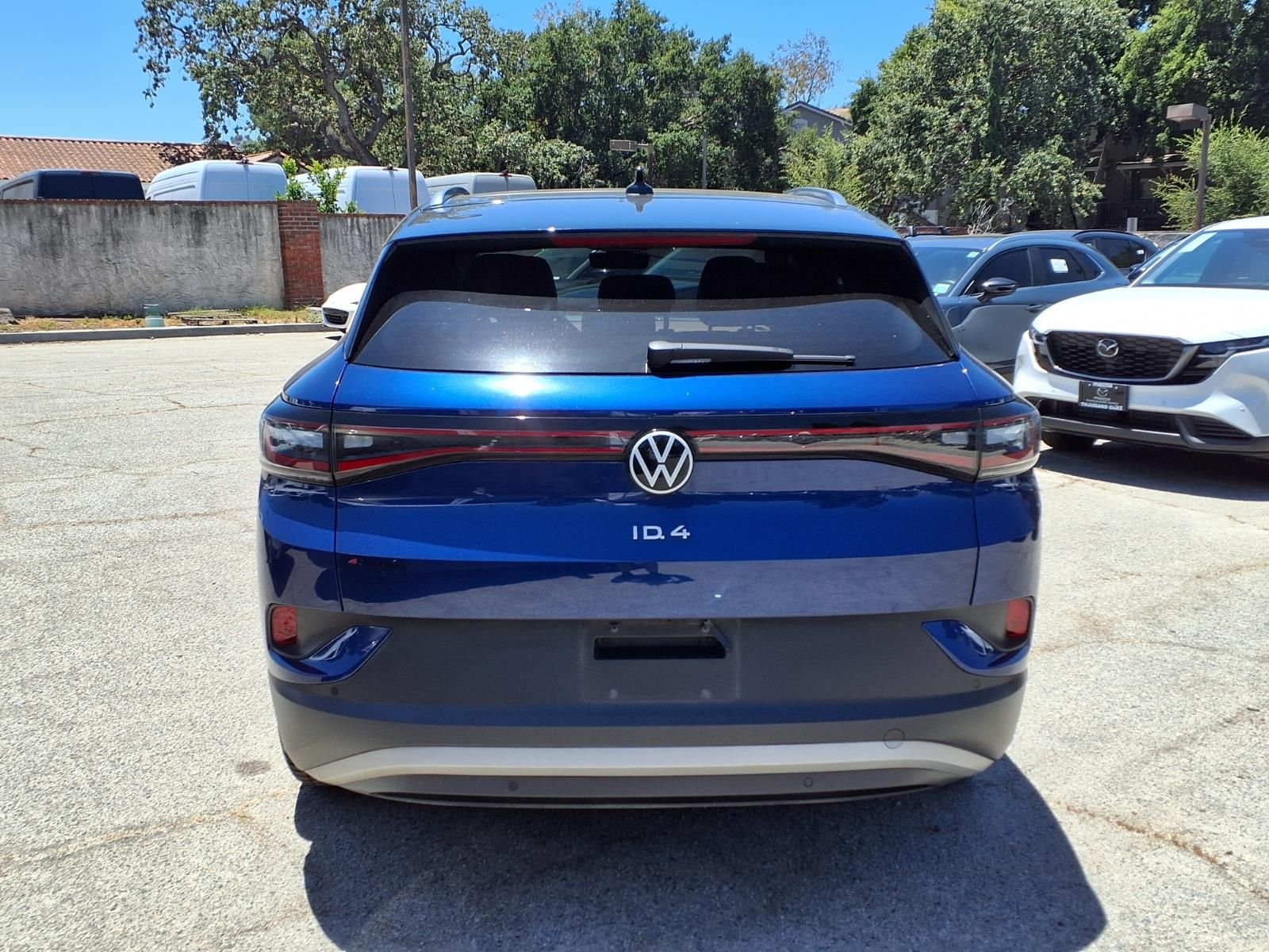 Used 2022 Blue Volkswagen Pro S image 6