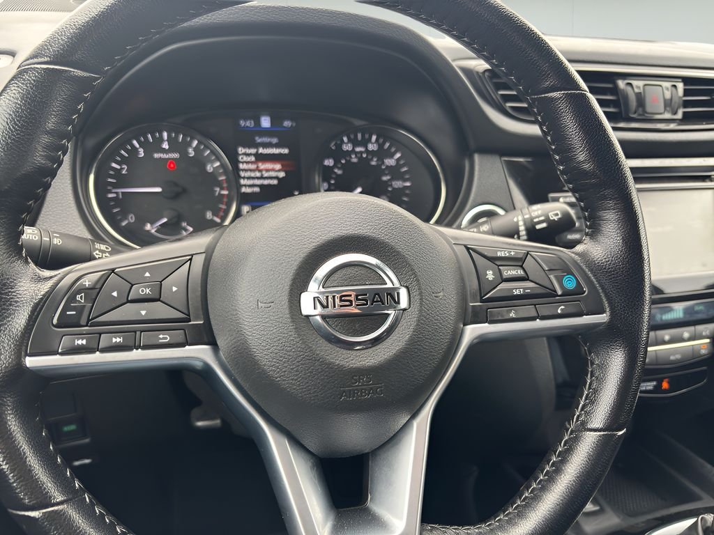 Used 2022 Magnetic Black Pearl Nissan SL image 15