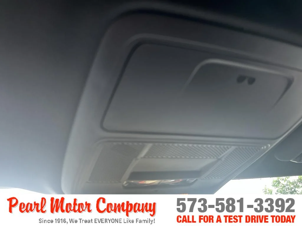 2026 GMC Acadia AT4 - Photo 15