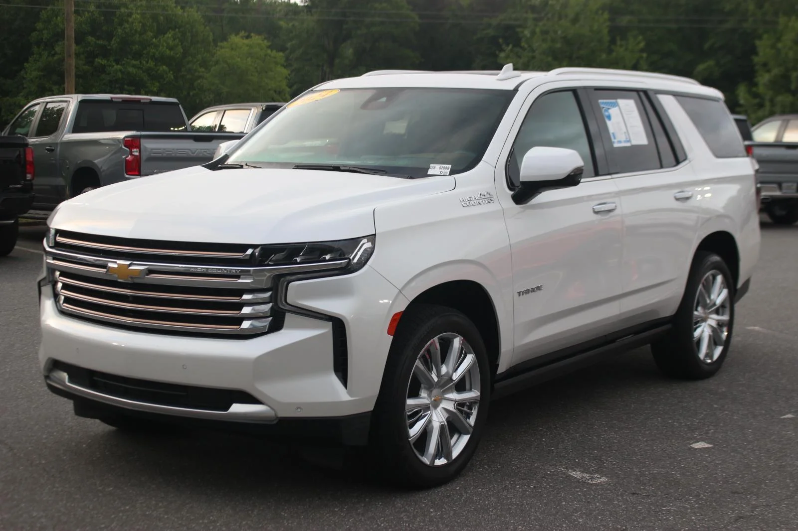 Used 2024 Iridescent Pearl Tricoat Chevrolet High Country image 3