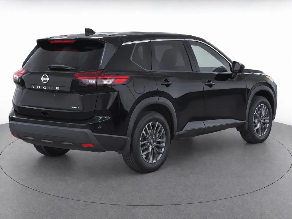Used 2024 Black Nissan S image 3