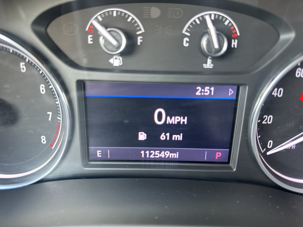 Used 2023 Summit White Buick Essence image 15
