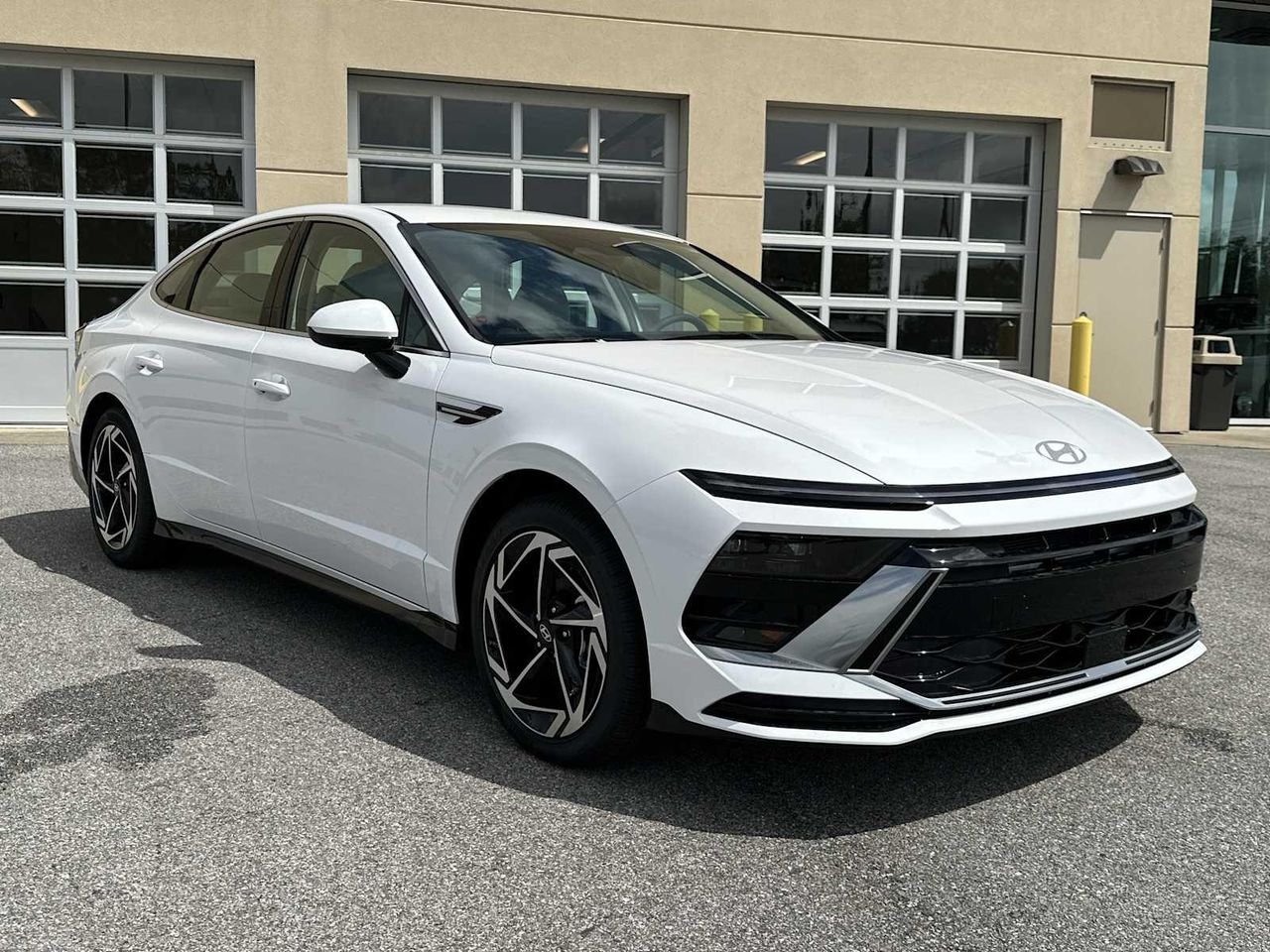 2026 Hyundai Sonata SEL AWD's photo