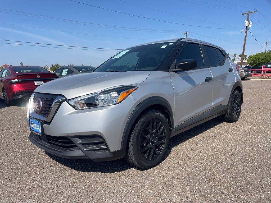 Certified Used 2020 Silver Nissan S image 3