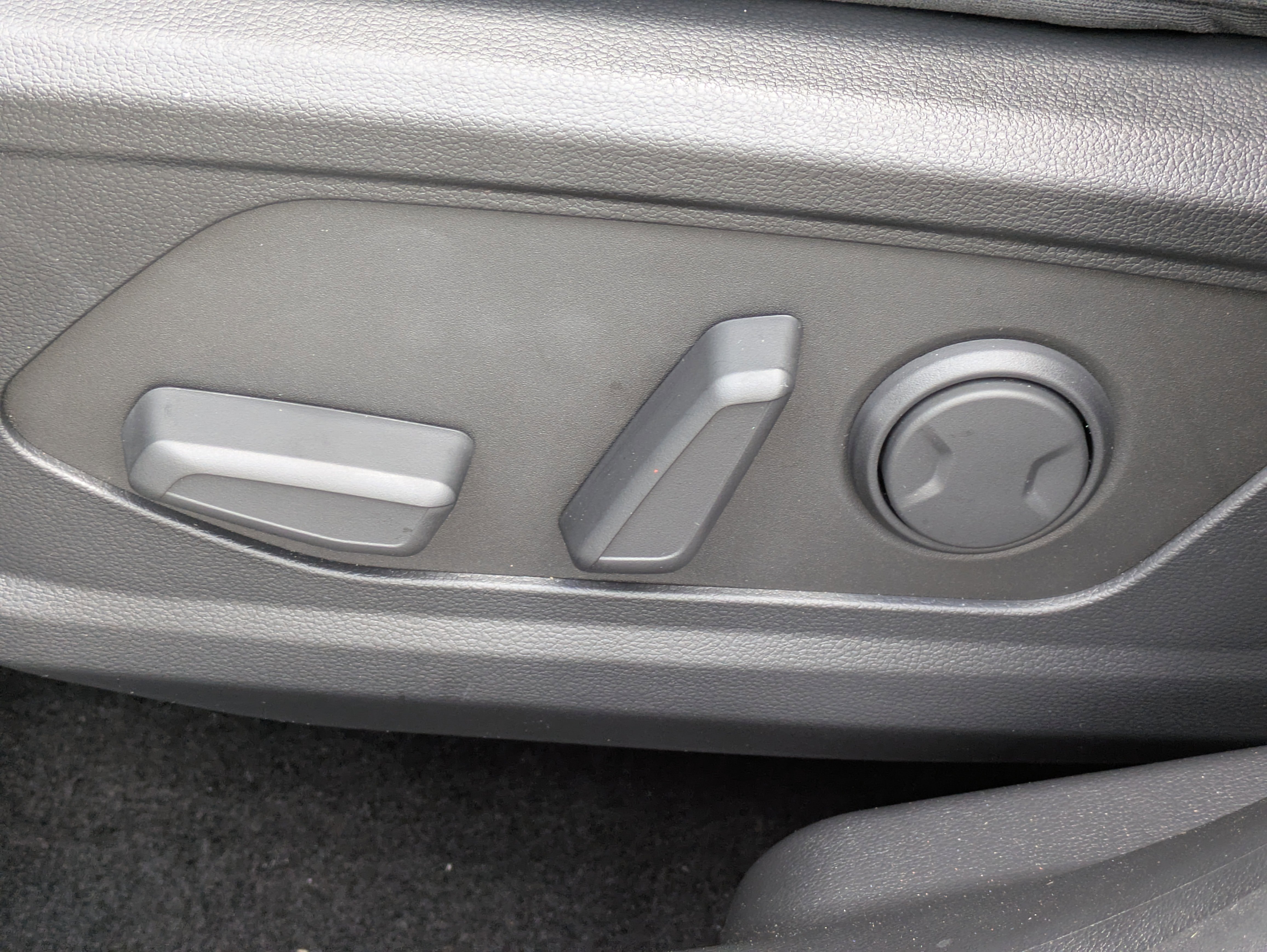 New 2026 Rockwood Green Hyundai SEL Activity FWD image 48