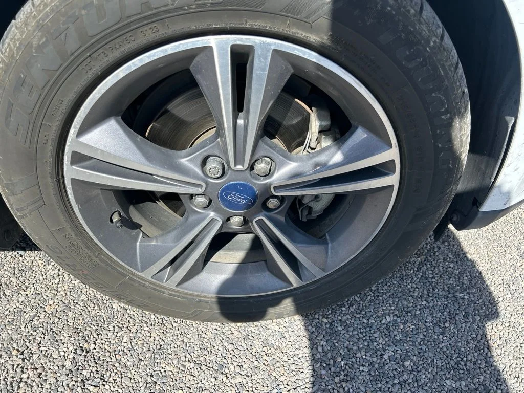 Used 2018 White Ford SE image 9