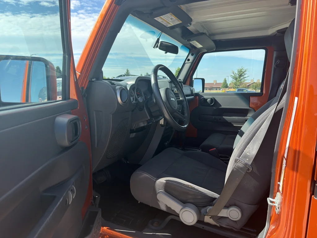 Used 2010 ORANGE Jeep Mountain image 12