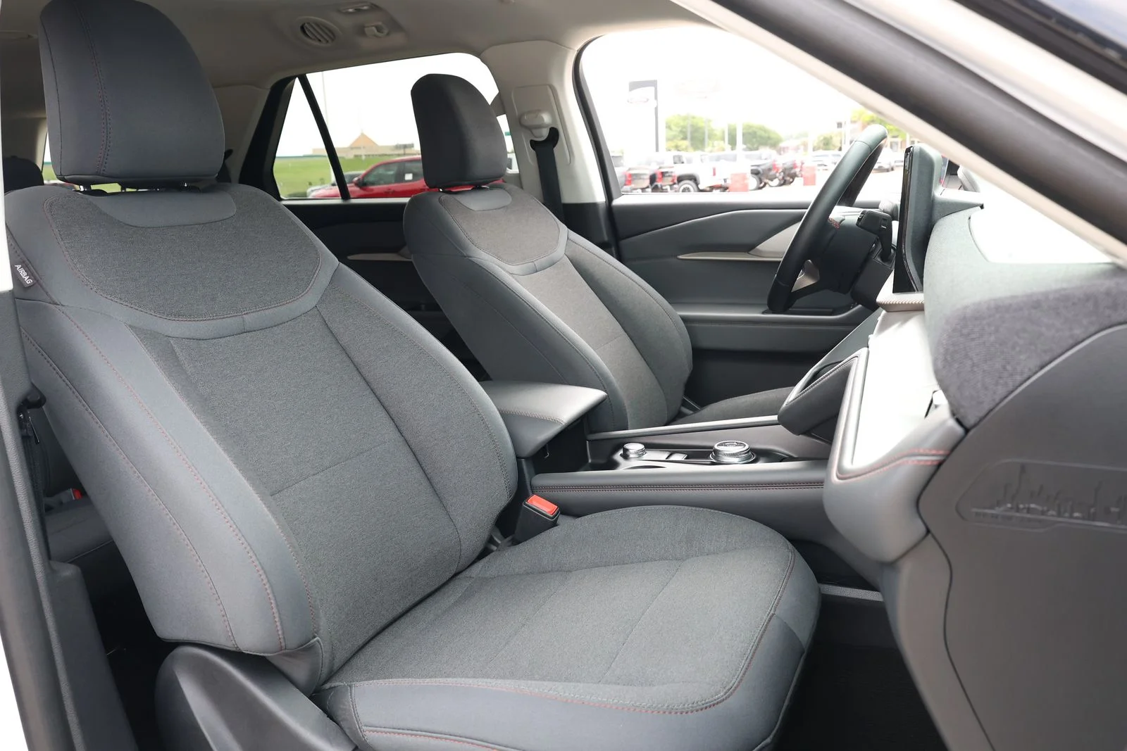 Used 2025 White Ford Active image 30