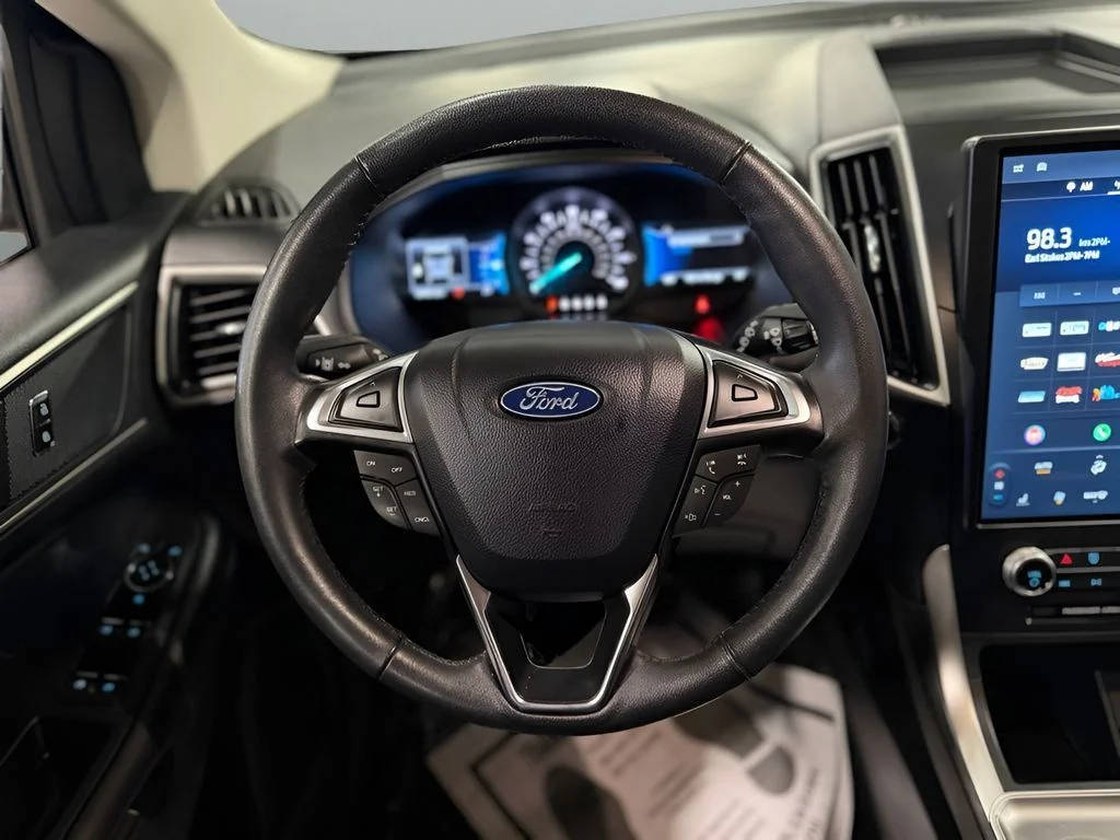 Used 2024 Silver Ford SEL image 14