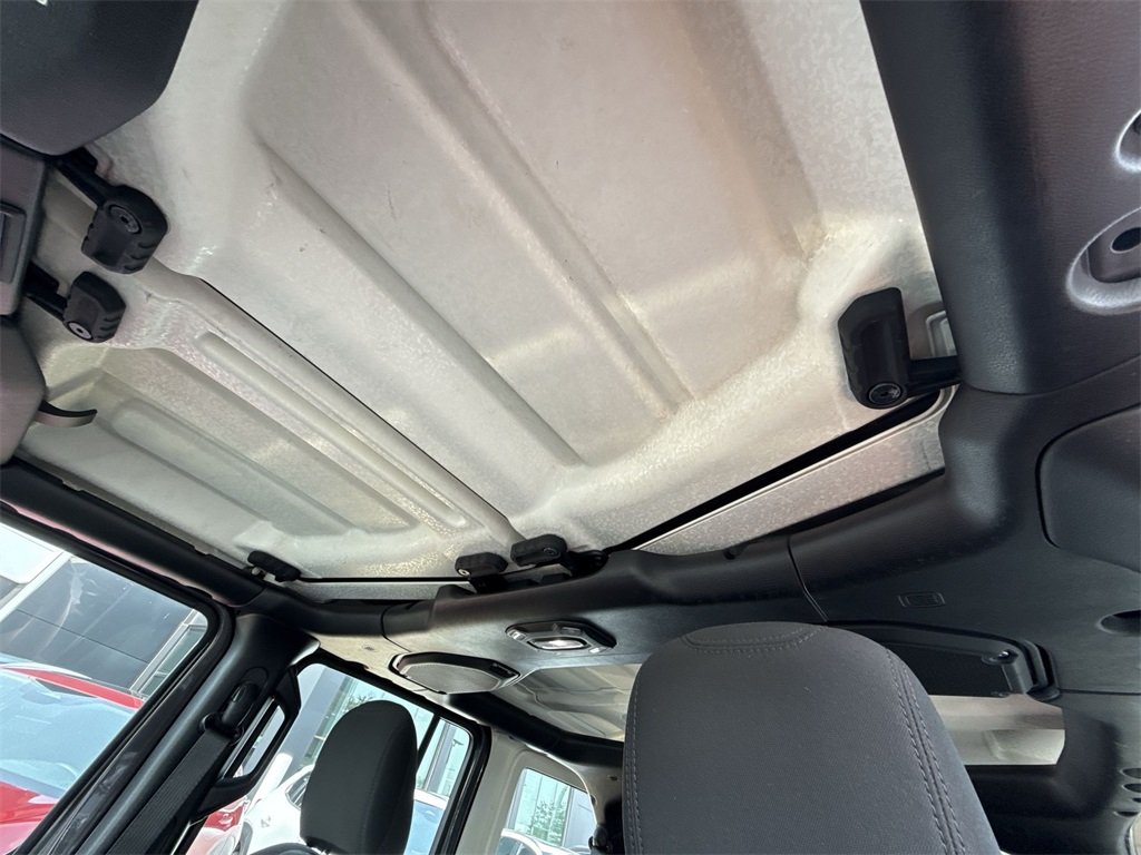 2018 JEEP WRANGLER - Image 19