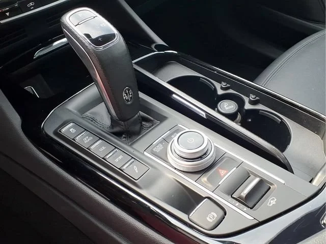 Used 2023 Black Maserati Modena image 11