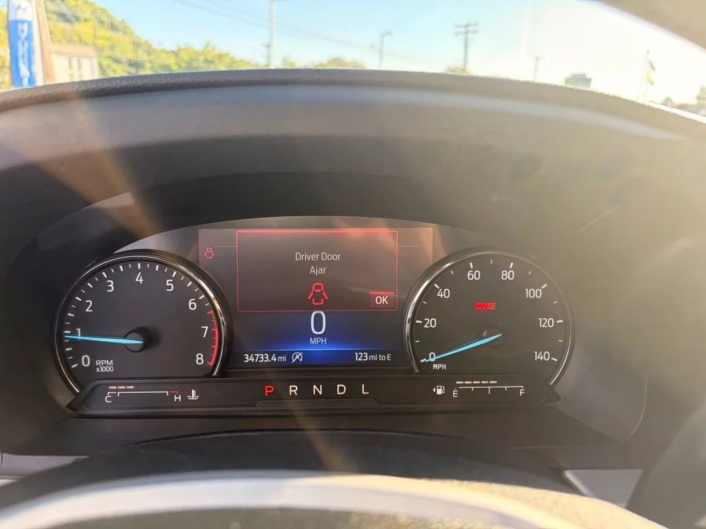Used 2023 Gray Ford XLT image 15