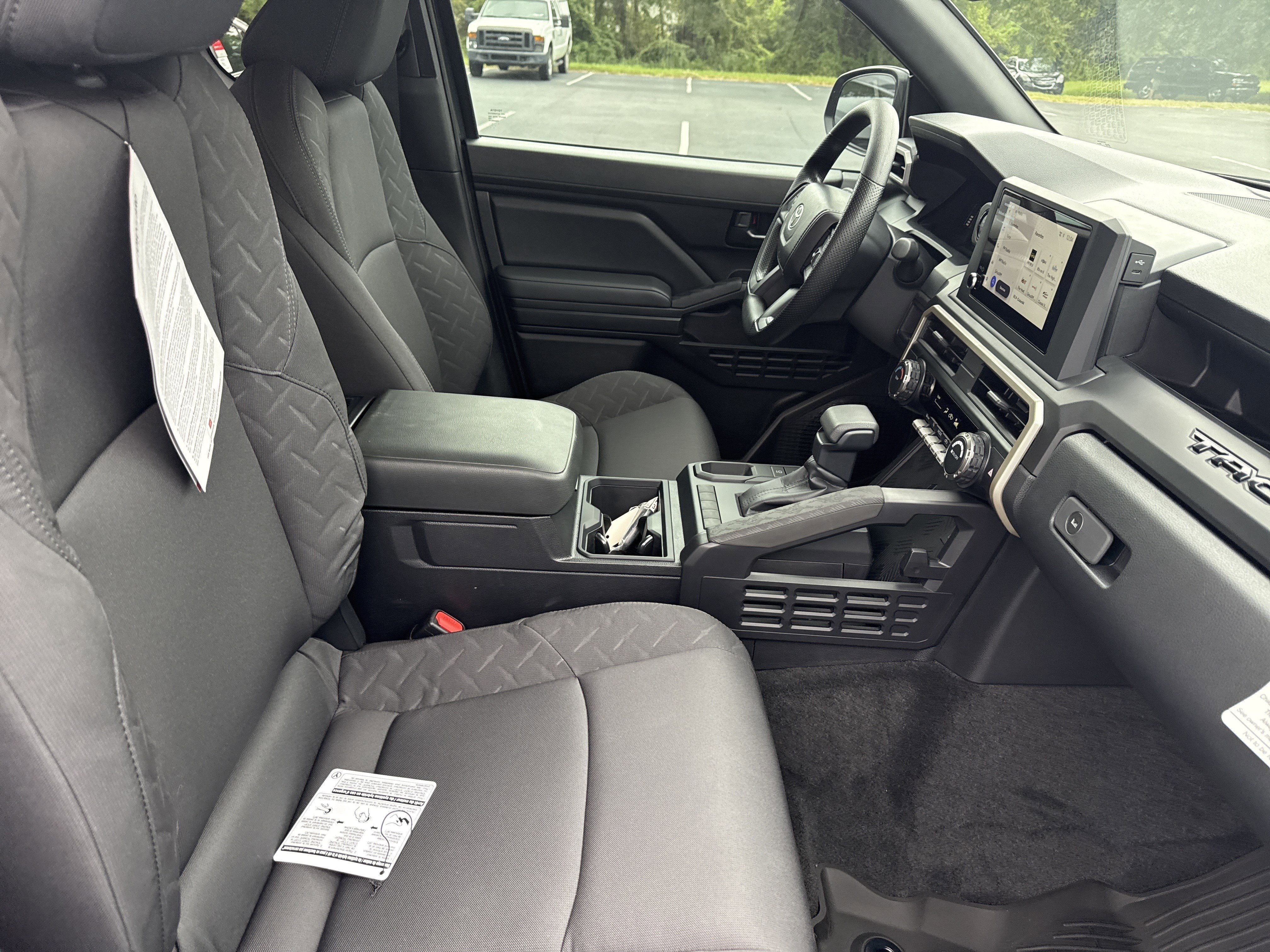 Used 2025  Toyota  image 28