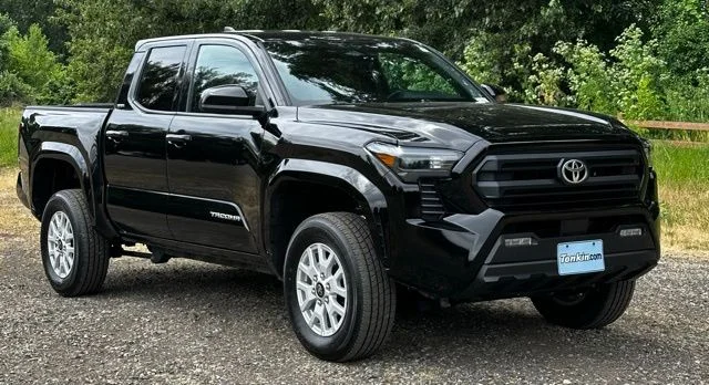 Used 2025 Black Toyota SR5 image 2