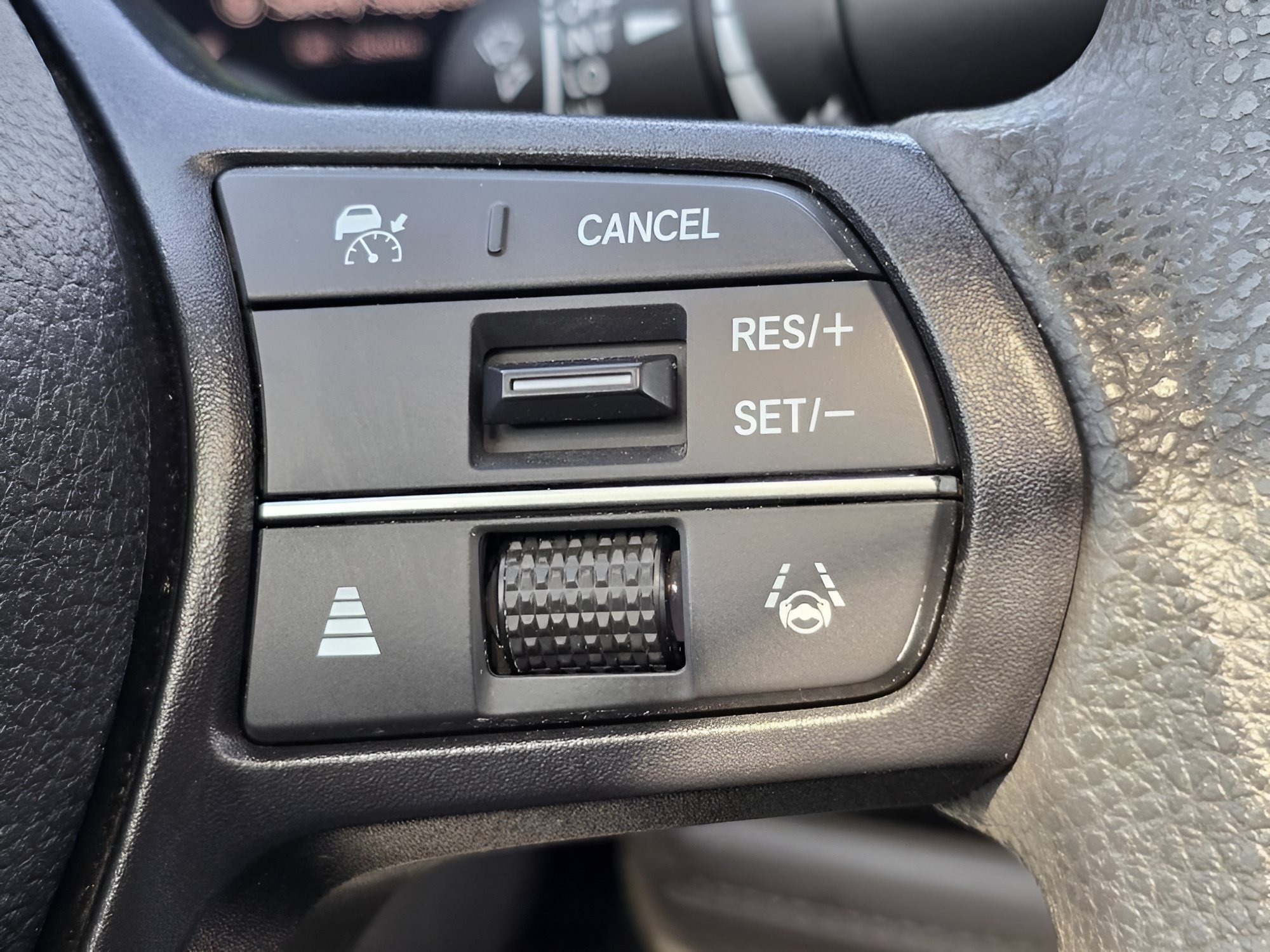 Used 2025 Radiant Red Metallic Honda SE image 17
