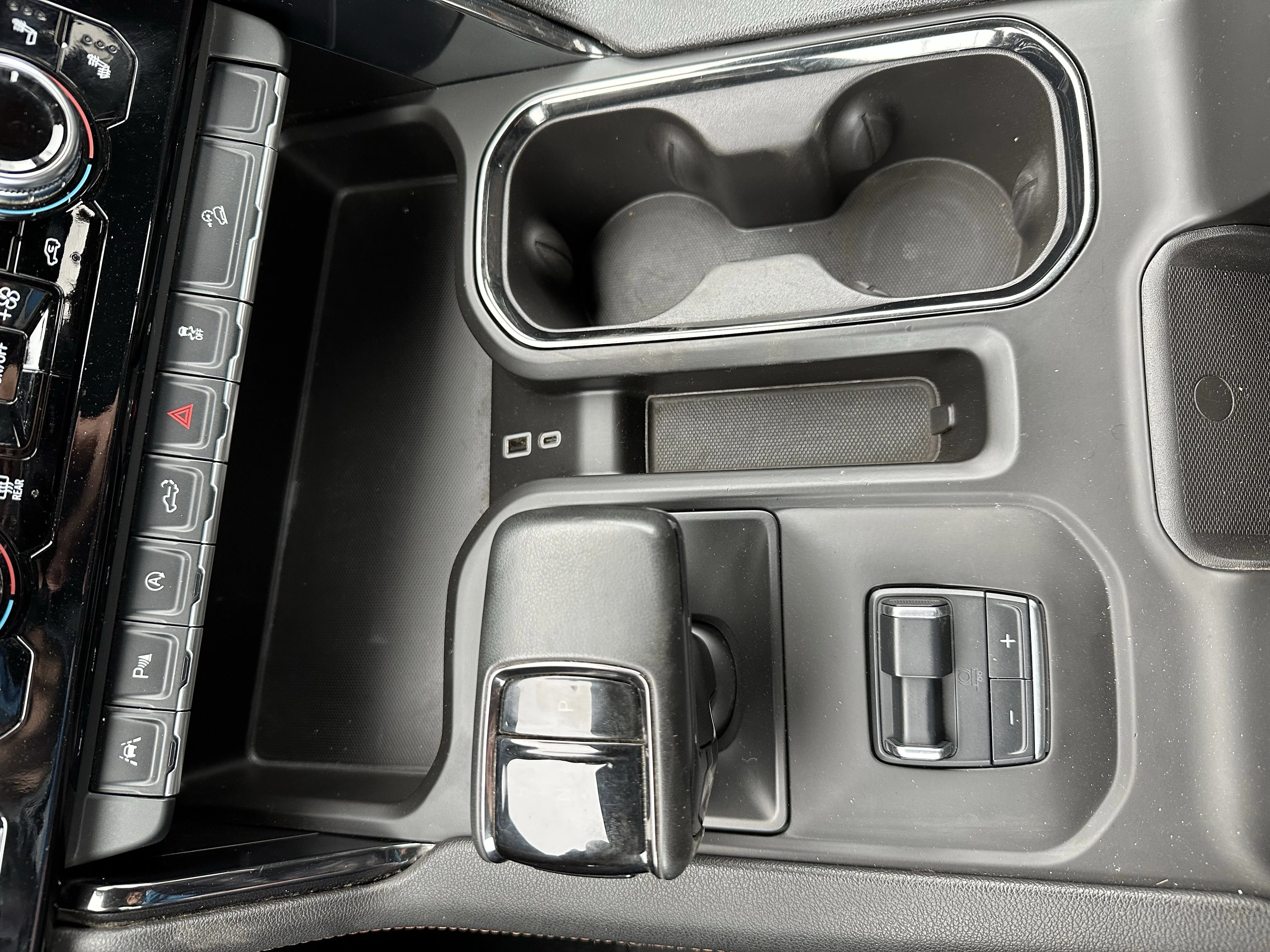 Certified Used 2025 Gray GMC AT4 image 17