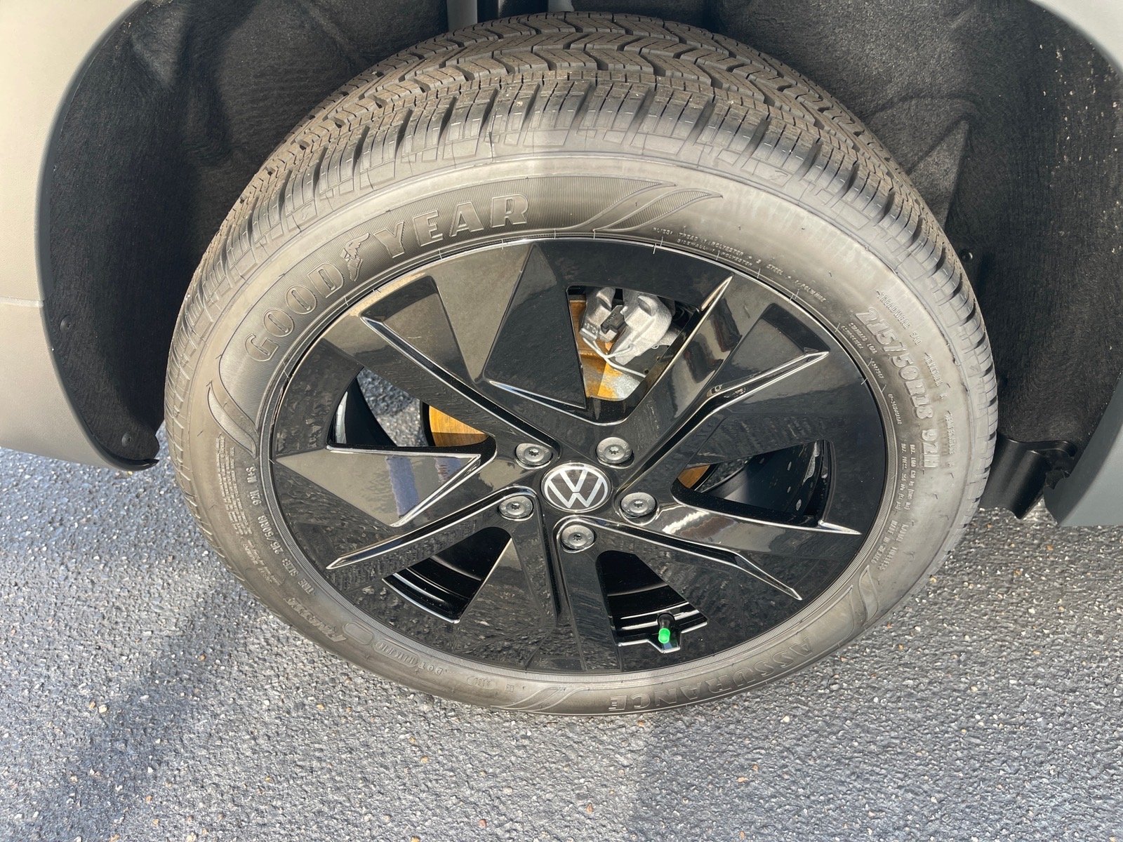 New 2027 Platinum Gray Metallic 2r2r Volkswagen Sport image 20