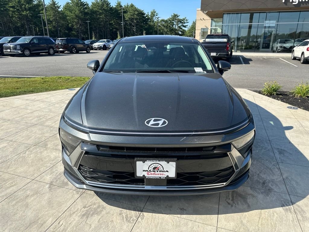 New 2026 Gray Hyundai SEL image 2
