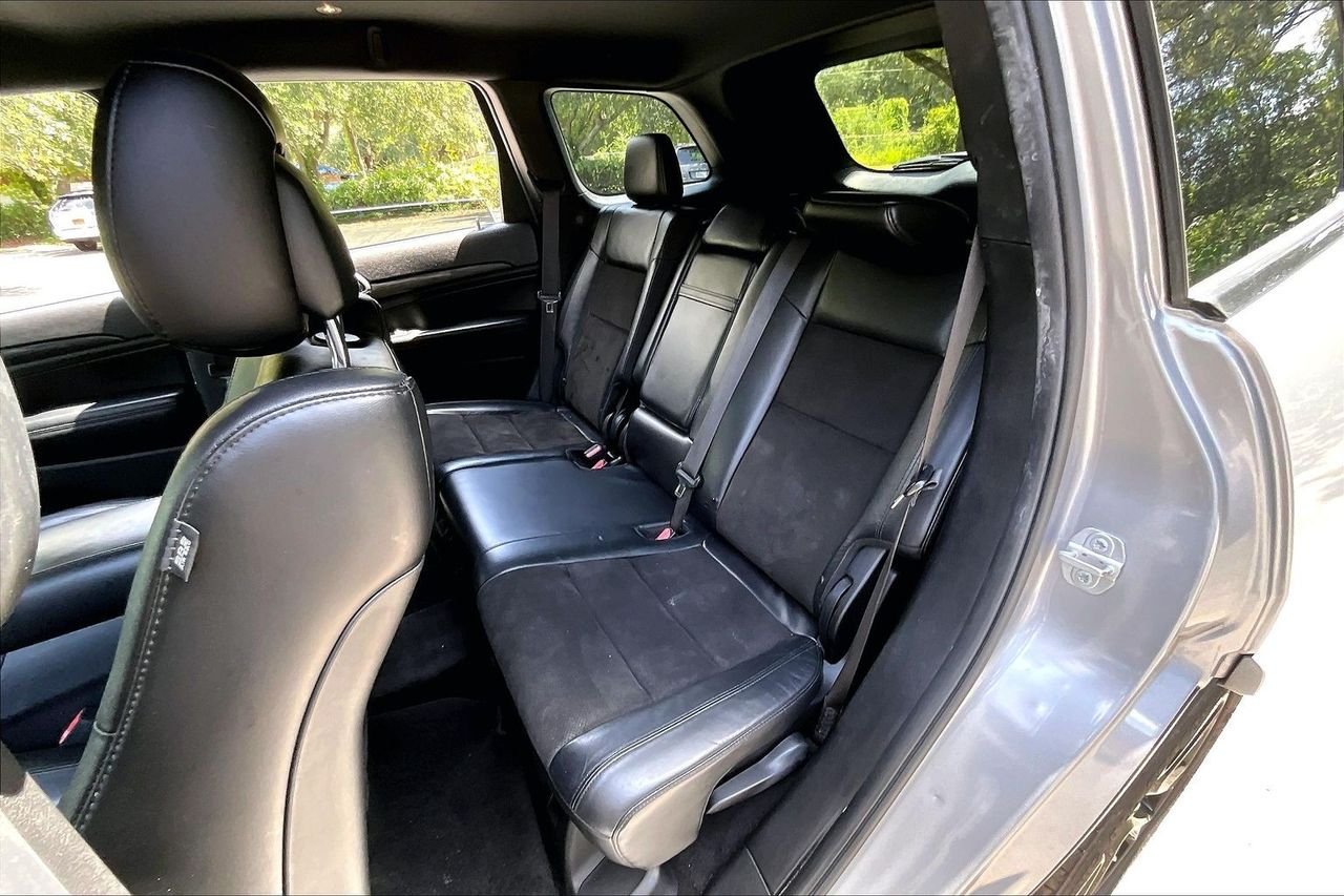 Used 2019 Silver Jeep Altitude image 19