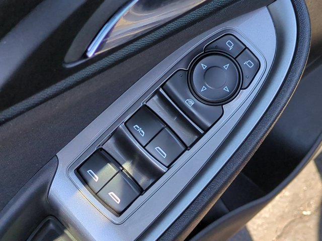 Used 2023 MINERAL GRAY METALLIC Chevrolet LT image 25