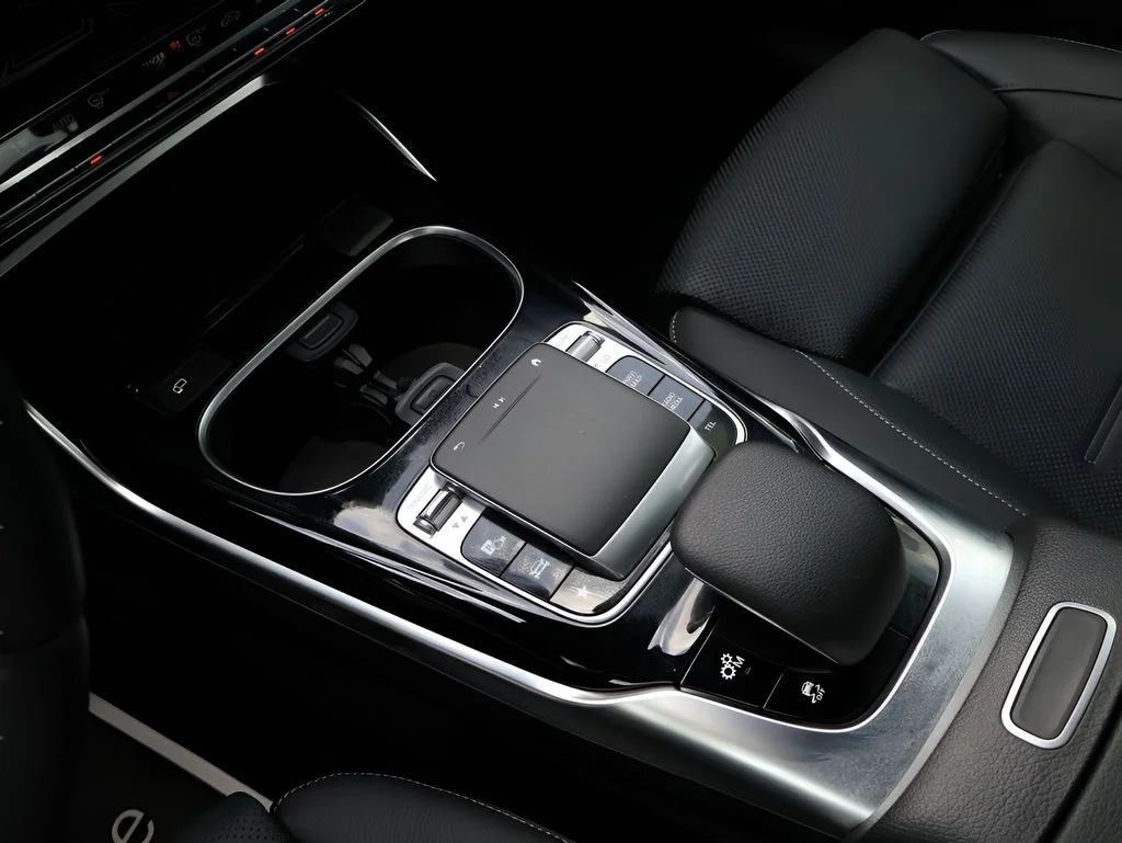 Used 2020 Polar White Mercedes-Benz Base image 28