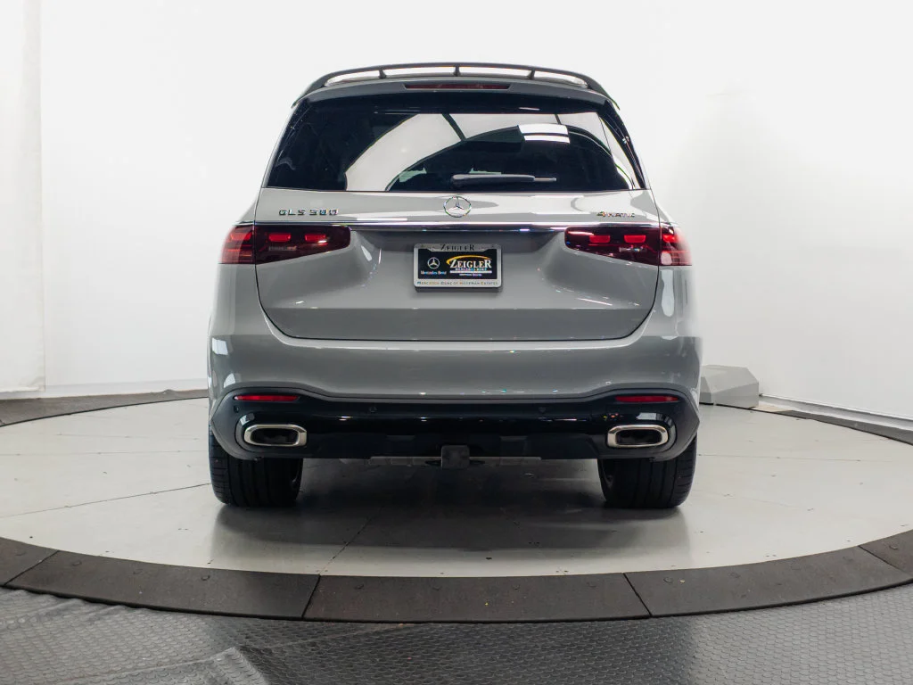 Certified Used 2024 MANUFAKTUR Alpine Gray Mercedes-Benz GLS 580 image 32