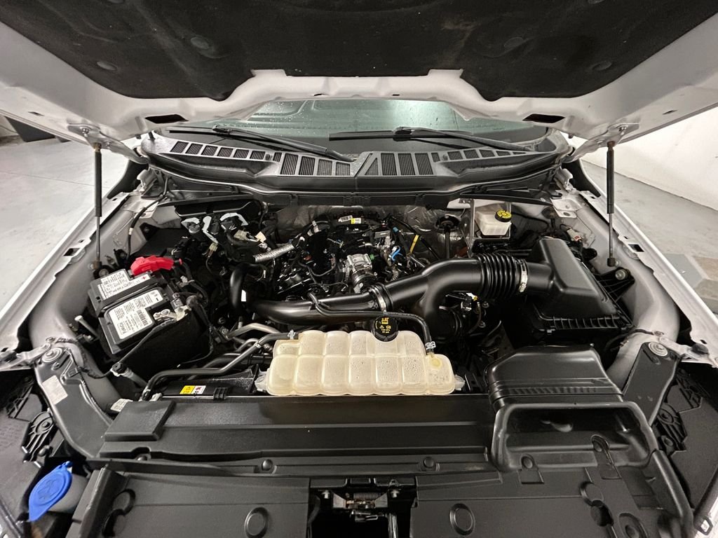 Used 2023 White Ford Lariat image 21