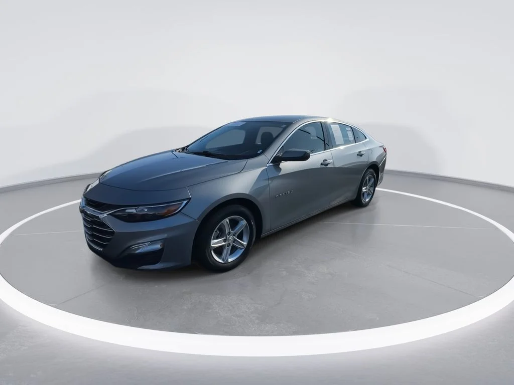 Used 2024 Gray Chevrolet LS image 4