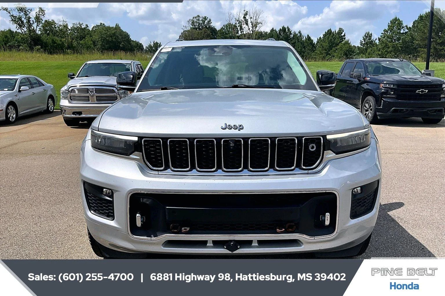 Used 2021 Silver Zynith Jeep Overland image 5