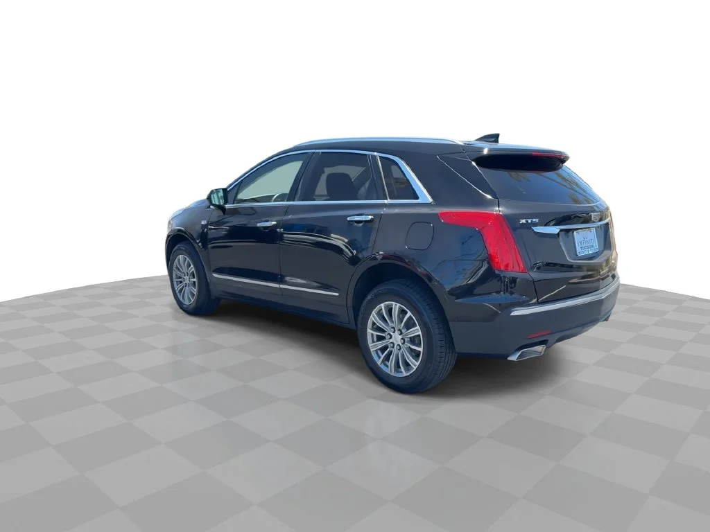 Used 2017 Black Cadillac Luxury image 6