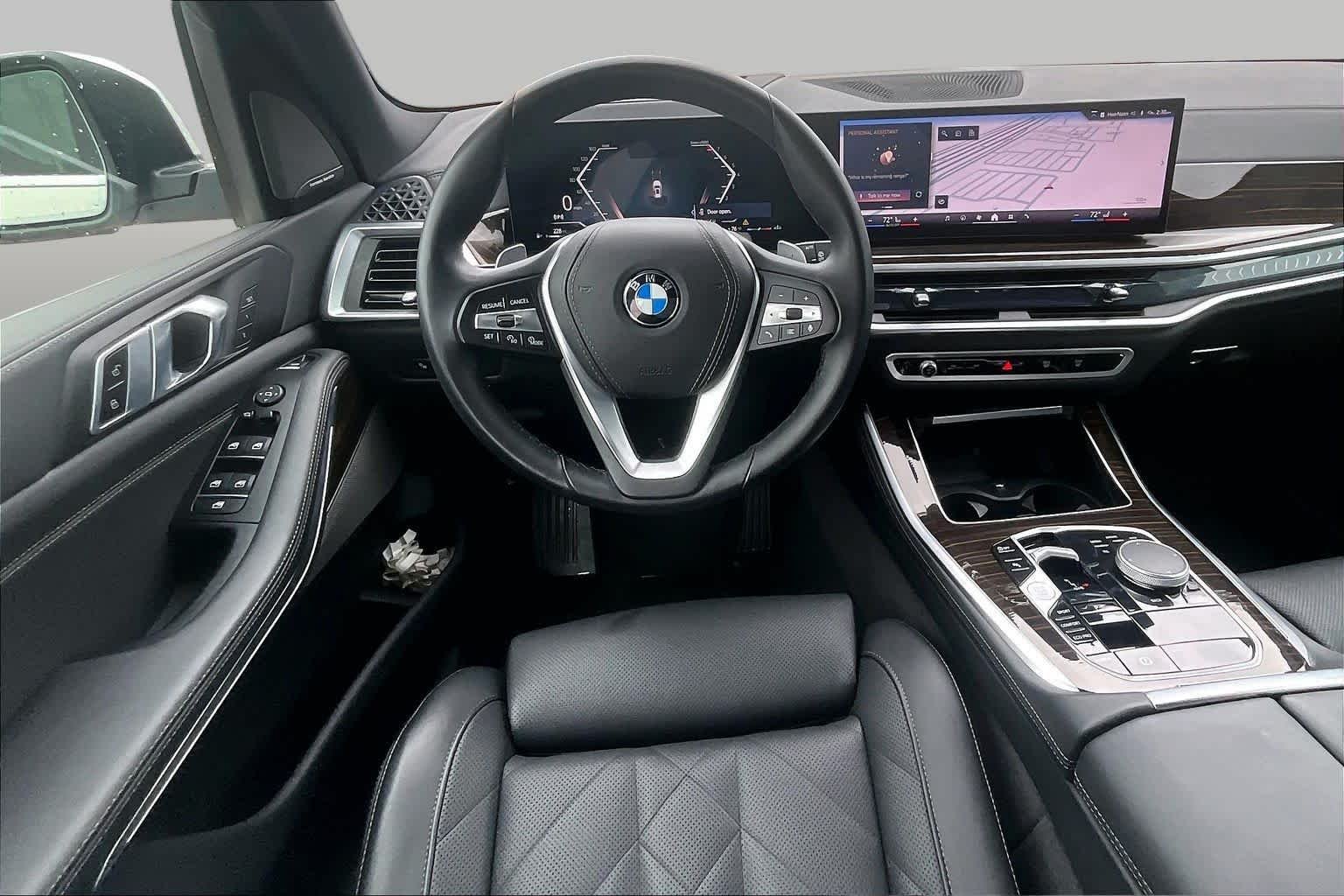 Used 2026 Alpine White BMW sDrive40i image 5