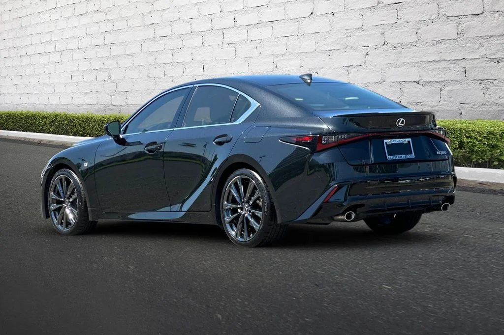 2023 Lexus IS 350 F SPORT - Photo 7