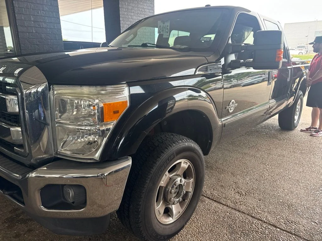 Used 2016 Black Ford XLT image 1