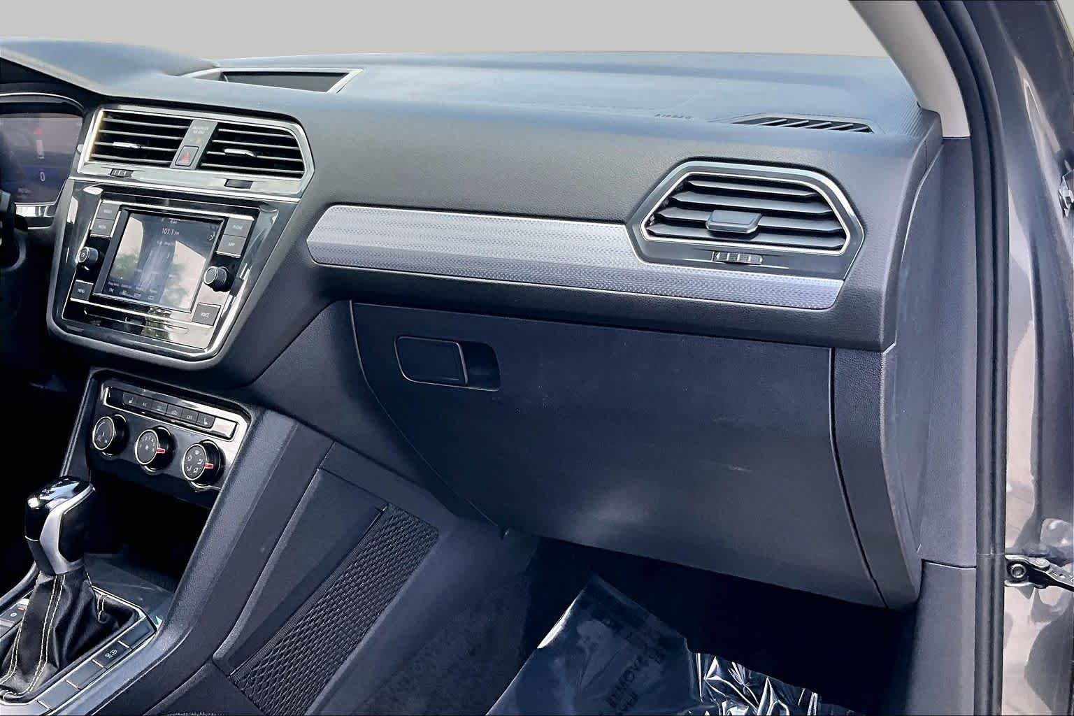 Used 2023 Platinum Gray Metallic Volkswagen S image 17