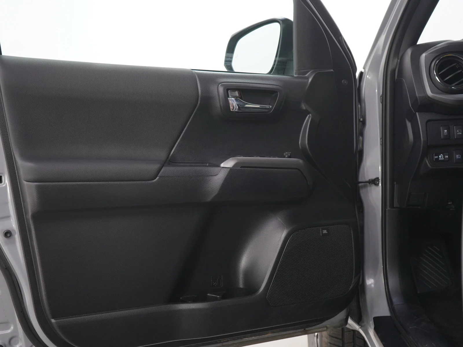 Used 2021 Gray Toyota SR image 19