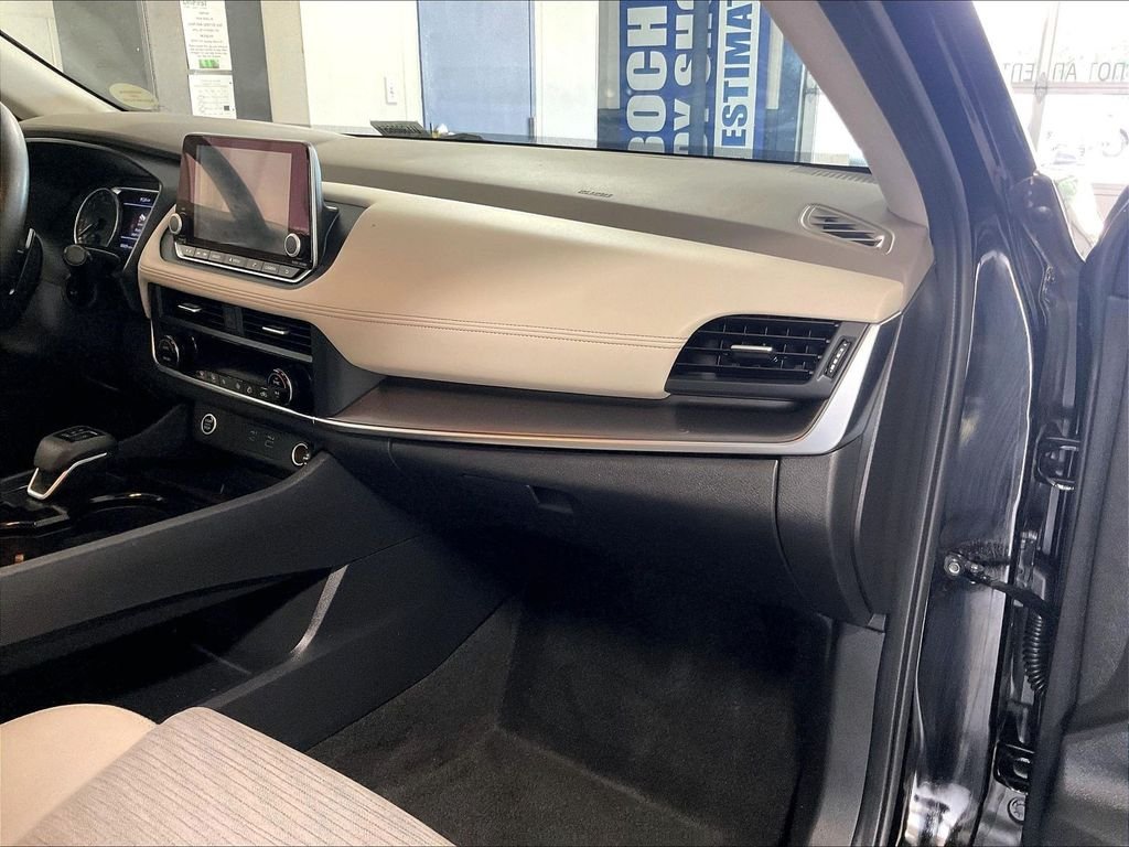 Used 2023 Black Nissan SV image 13