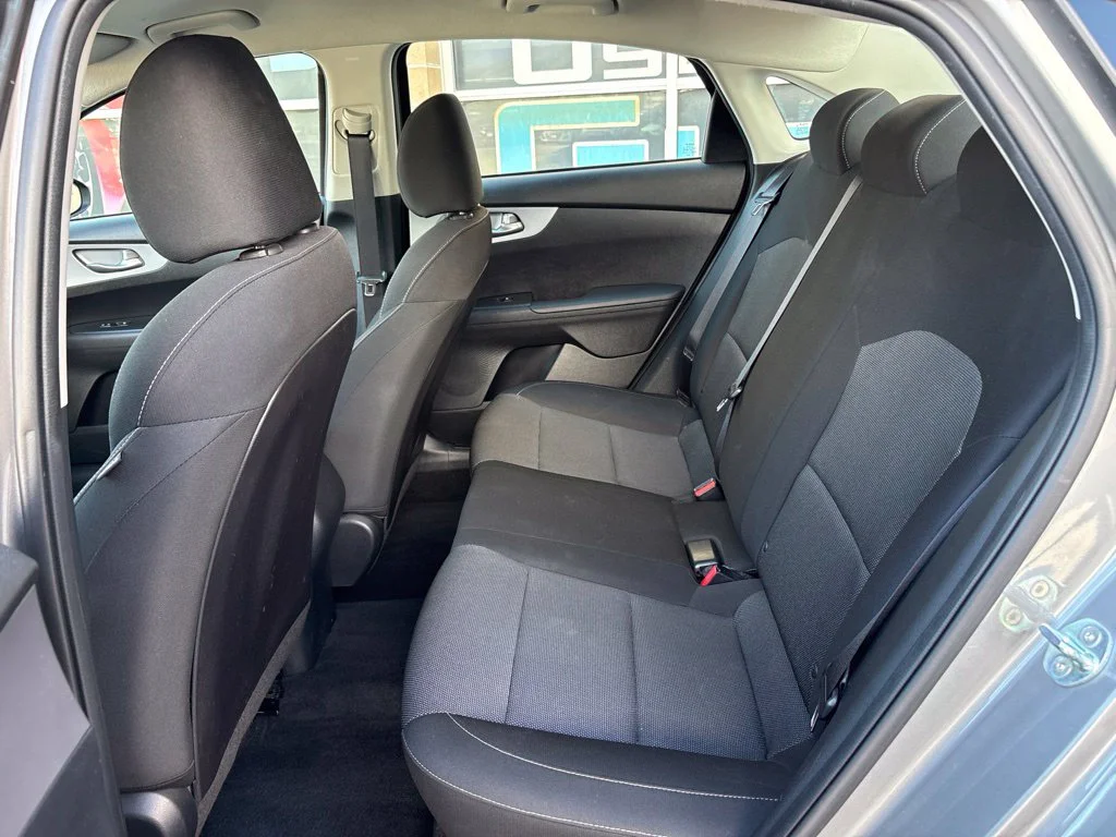 Used 2022 Gray Kia LXS image 13