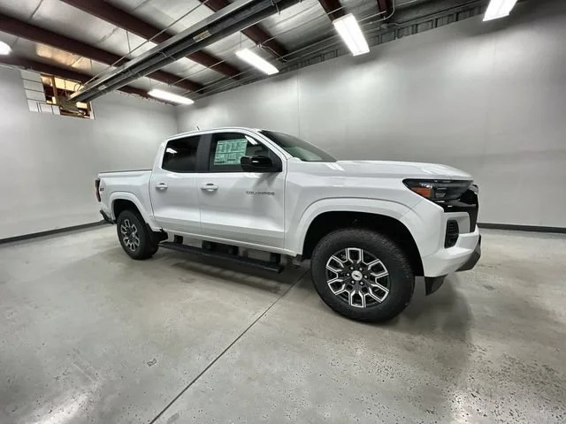 2026 Chevrolet Colorado Z71 - Photo 9