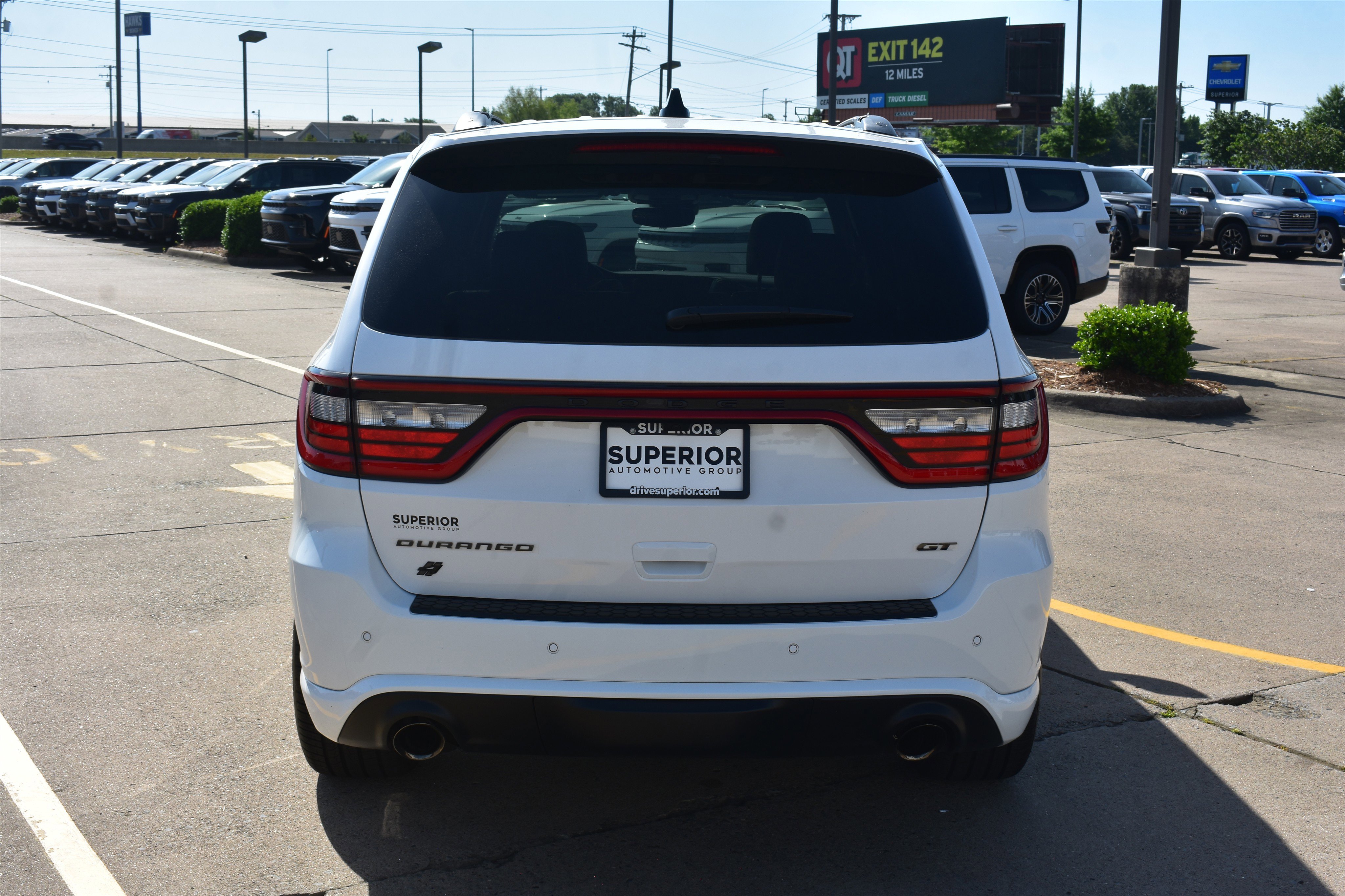 New 2026 White Knuckle Clear-Coat Exterior Paint Dodge GT Plus HEMI V8 image 6