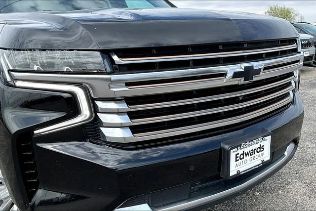 Used 2024 Black Chevrolet High Country image 33