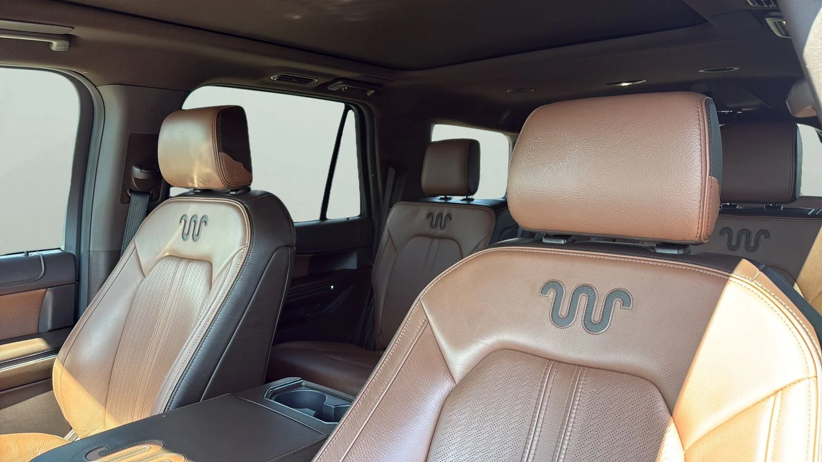 Used 2024 White Ford King Ranch image 9