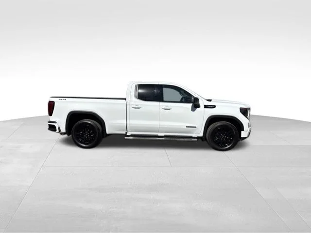 Used 2025 White GMC Elevation image 6